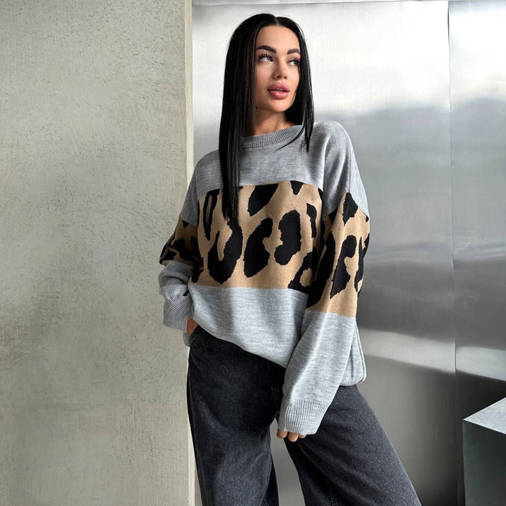 Women's Oversized Knit Sweater with Leopard Stripes, Dropped Shoulder and Ribbed Hem