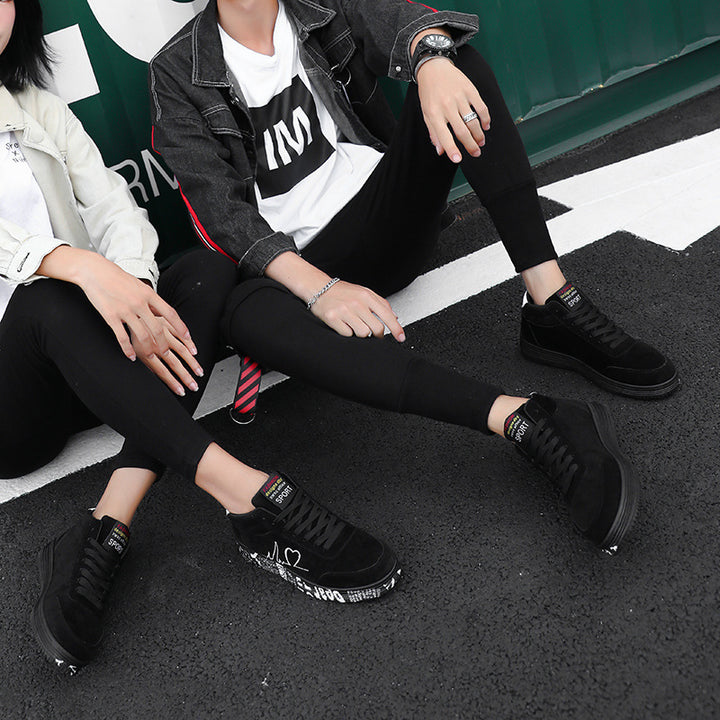 Unisex high-cut leisure shoe with embroidered heart EKG motif and printed rubber sole Mune Fashion