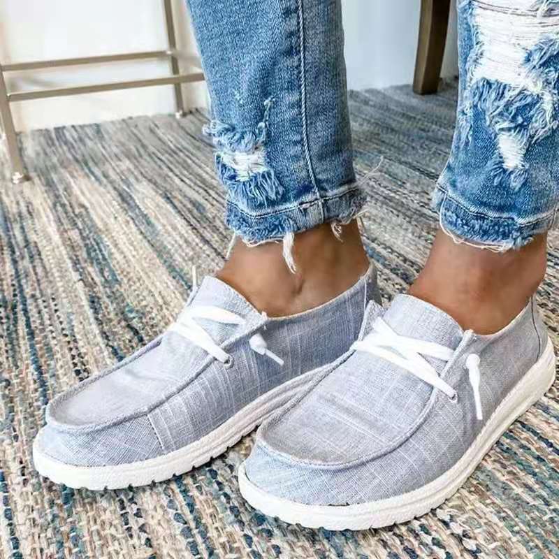 Women's sailcloth moccasin sneakers with elastic lacing, padded comfort insole and profiled rubber sole Mune Fashion