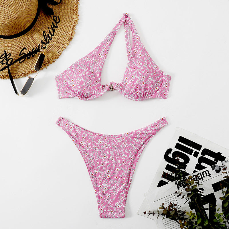 Women's bikini set with modern pattern and comfortable cut Mune Fashion