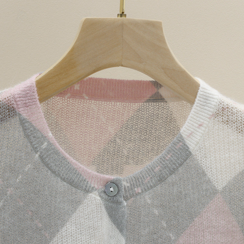 Women Fine Round Neck Cardigan with Diamond Argyle Pattern made of Lightweight Fine Knit Mune Fashion