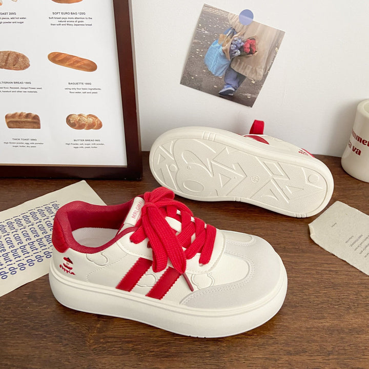 Ladies' platform running sneakers with playful appliqués and breathable sole Mune Fashion