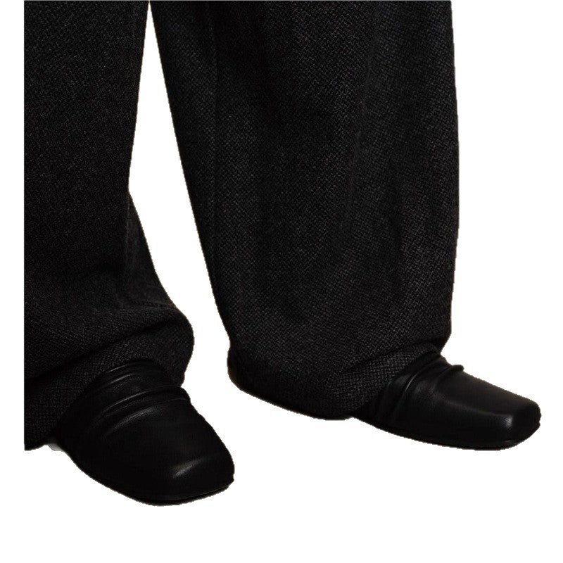 Women’s leather slippers with square toe and gathered shaft Mune Fashion