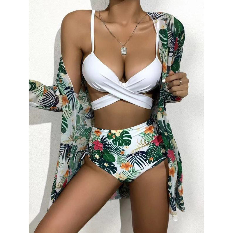 Women's bikini set with floral kimono and high-waisted pants Mune Fashion