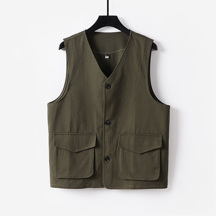 Men's utility vest with V-neck, button placket, and applied flap pockets Mune Fashion