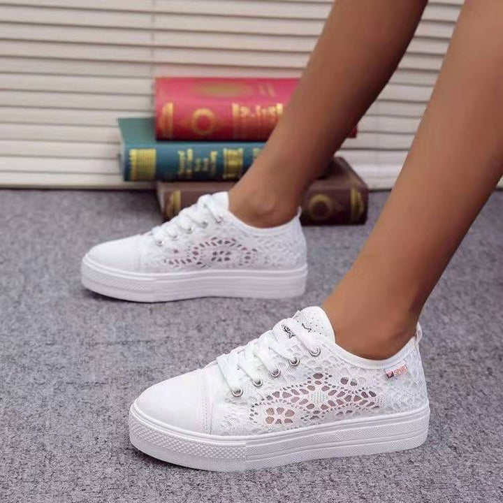 Women's sneakers with crocheted lace upper and lightweight platform sole Mune Fashion