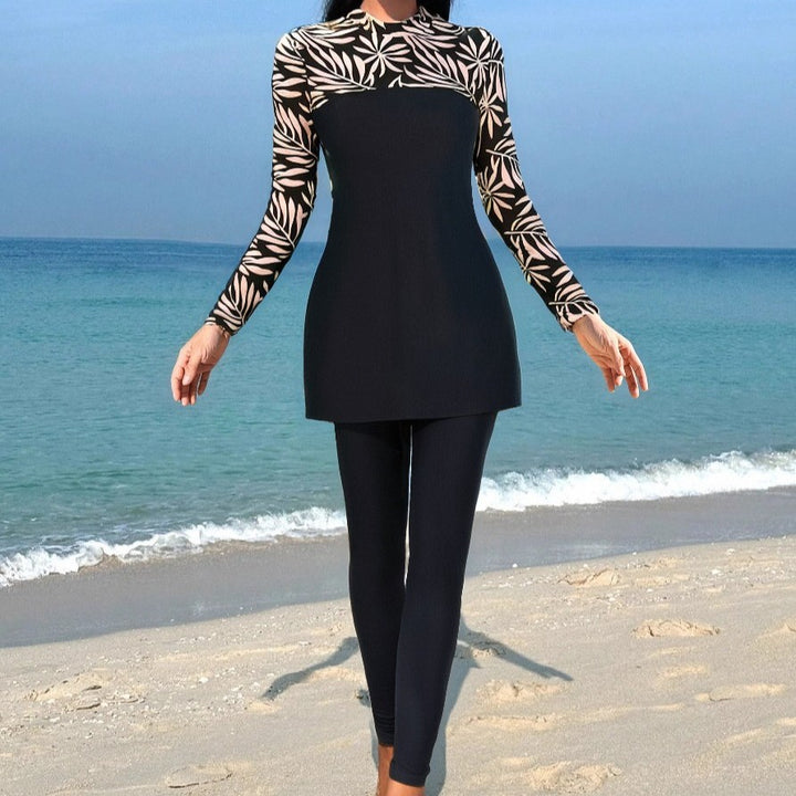 Women Elegant Long Sleeve Surf Suit with Fashionable Accents Mune Fashion