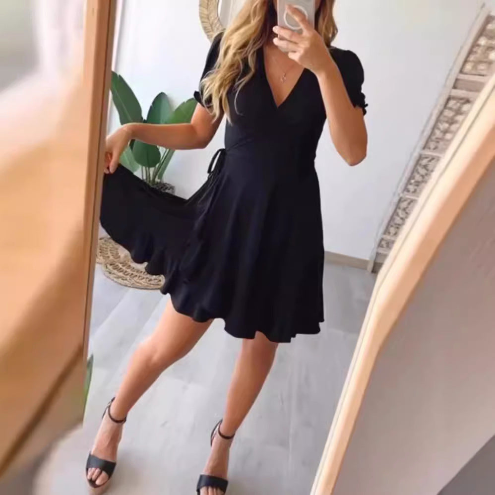 Women’s light wrap dress with V-neck, short sleeves, waist tie, and flounce skirt Mune Fashion