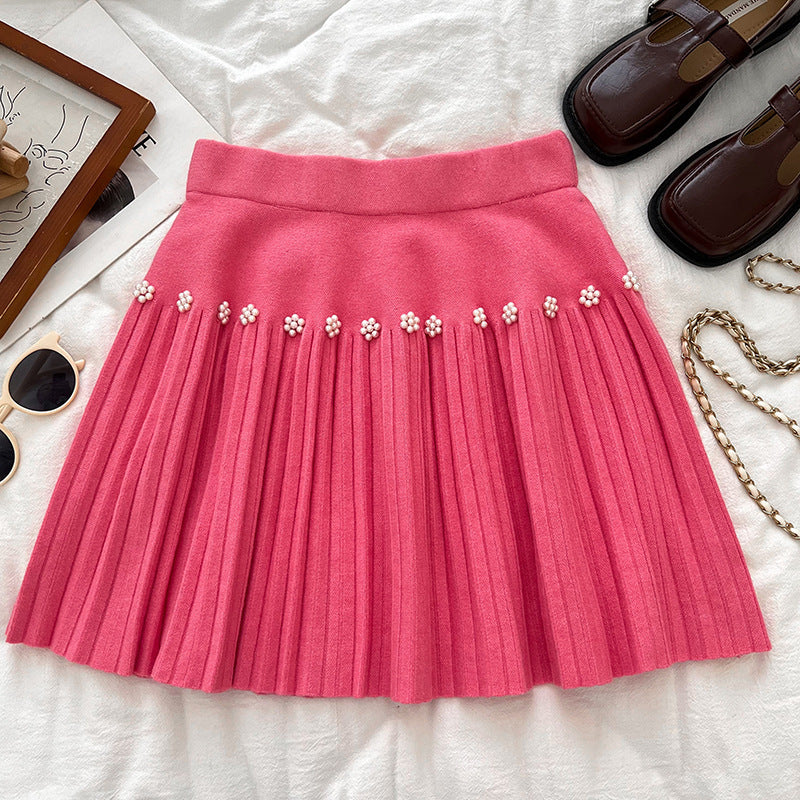 Women's Pleated Skirt with Decorative Pearls Mune Fashion