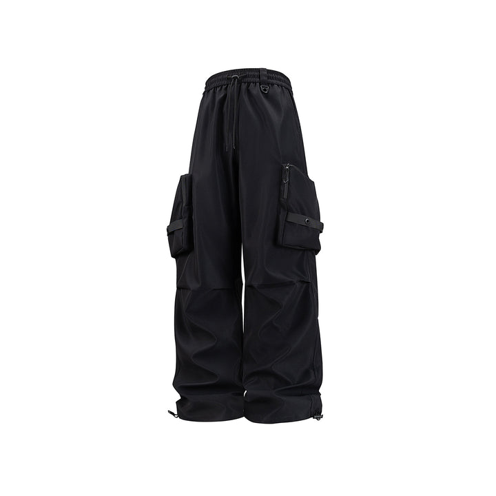Men's Wide Utility Cargo Pants with Oversized Flap Pockets and Drawstring Waist Drune