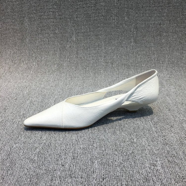 Women Refined Lace Ballet Flats with supple Leather Upper Mune Fashion