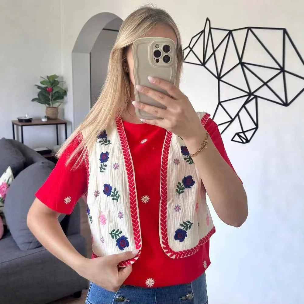 Women's Embroidered Short Waistcoat in Boho Chic with Floral Appliqués Mune Fashion