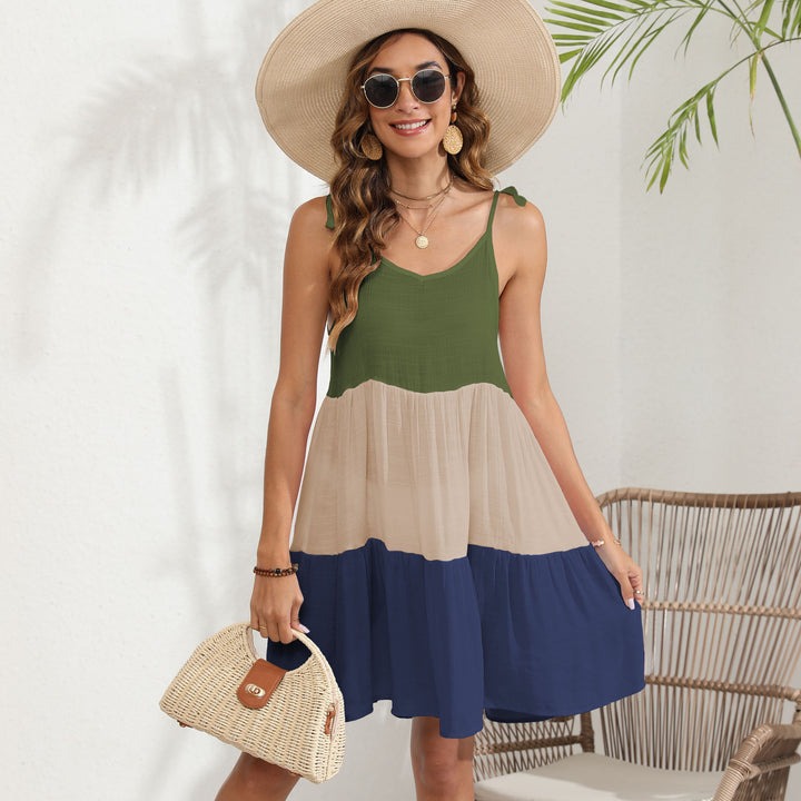 Ladies airy summer dress with deep V-neckline and cheerful color gradient Mune Fashion