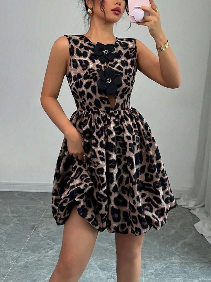 Women Nan short party dress with leopard print, floral appliqués and fitted balloon skirt Mune Fashion