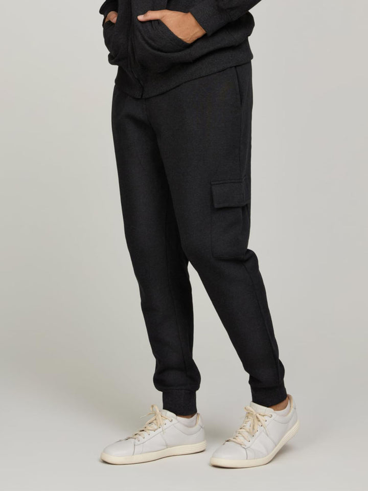Ladies' narrow-cut cargo jogging pants with ergonomic seams, elastic comfort waistband, and patch flap pocket Mune Fashion