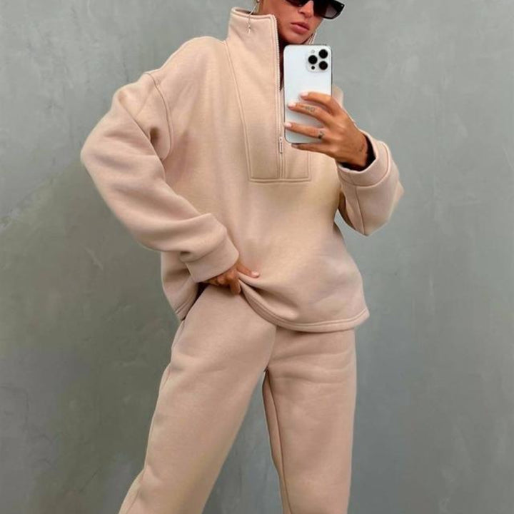 Women’s soft oversized half-zip loungewear set with high stand collar and fitted joggers Mune Fashion