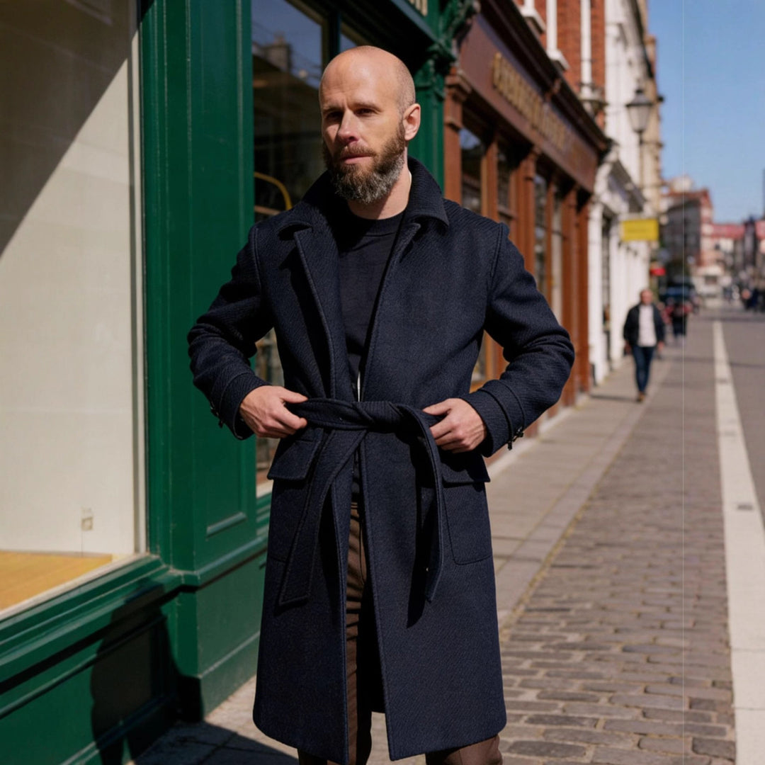 Men's wool coat in a long tailored cut with notched collar and flap pockets Mune Fashion
