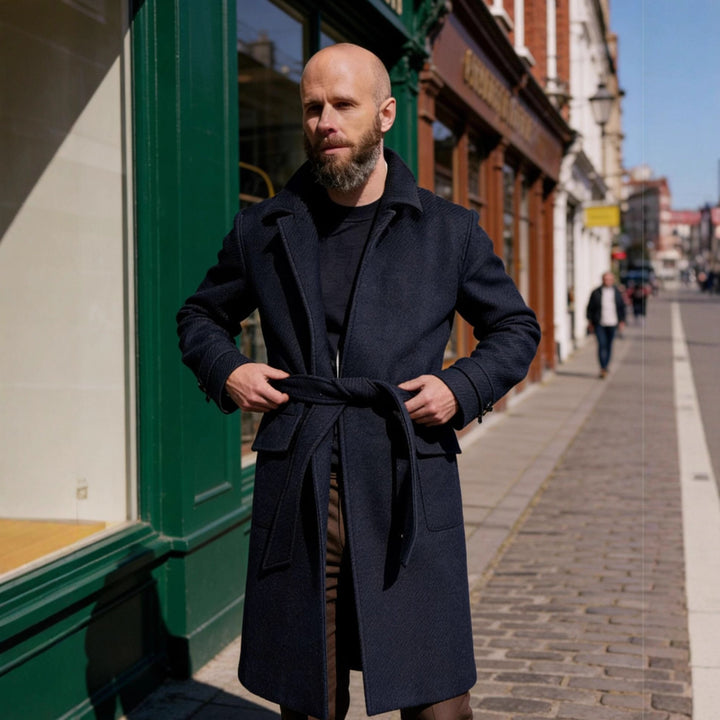 Men's wool coat in a long tailored cut with notched collar and flap pockets Mune Fashion