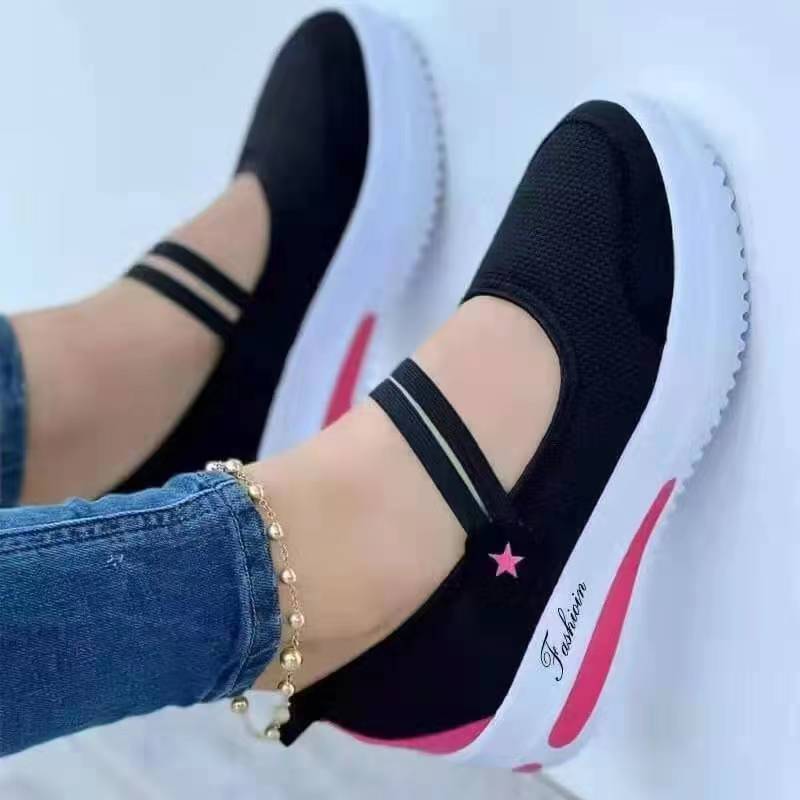 Women's ankle booties with medium-high funnel heel, pointed toe cap, and side zipper Mune Fashion