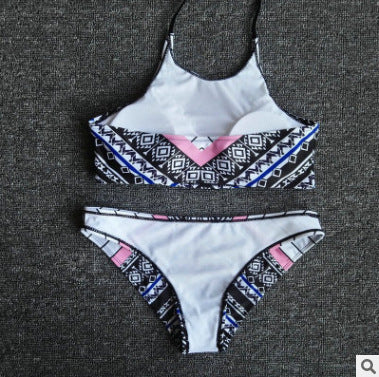 Ladies High-neck Bikini with Graphic Pattern Mune Fashion