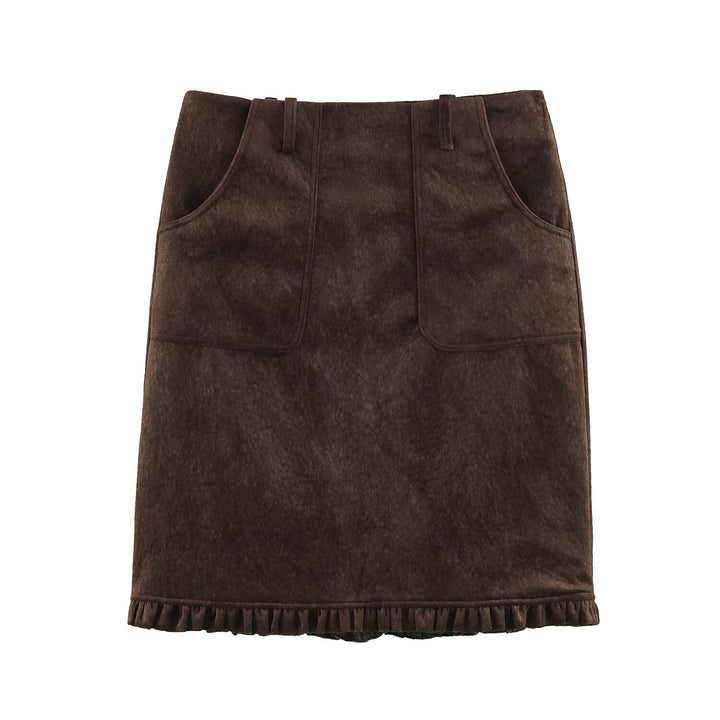 Women's knee-length A-line skirt made of suede imitation with patch pockets and ruffled hem