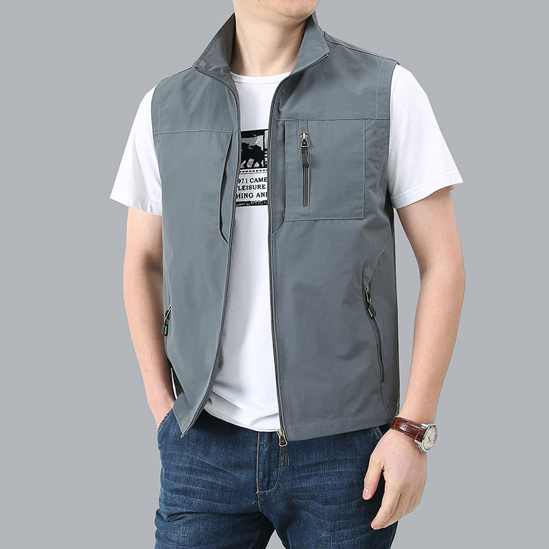 Men's Lightweight Multifunctional Outdoor Vest with Zipper Pockets and Stand Collar Mune Fashion