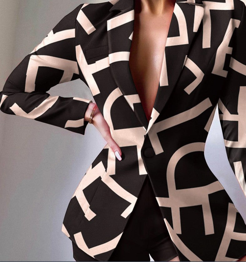 Women's tailored zebra print long blazer with emphasized waist and single-button Mune Fashion