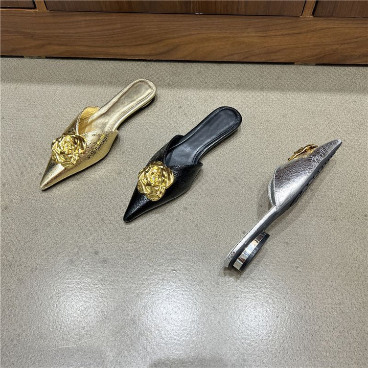 Ladies pointed toe mule slippers with decorative flower appliqué and padded insole Mune Fashion