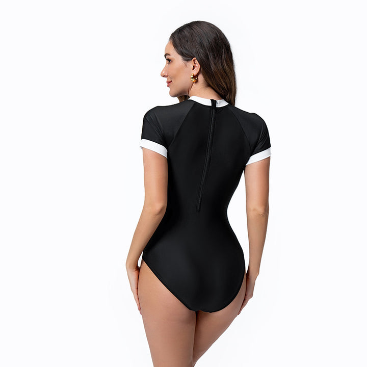 Women's swimsuit with sporty cut Mune Fashion