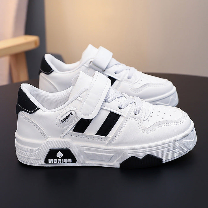Ladies sporty sneakers with adjustable hook-and-loop fastener and slip-resistant sole Mune Fashion