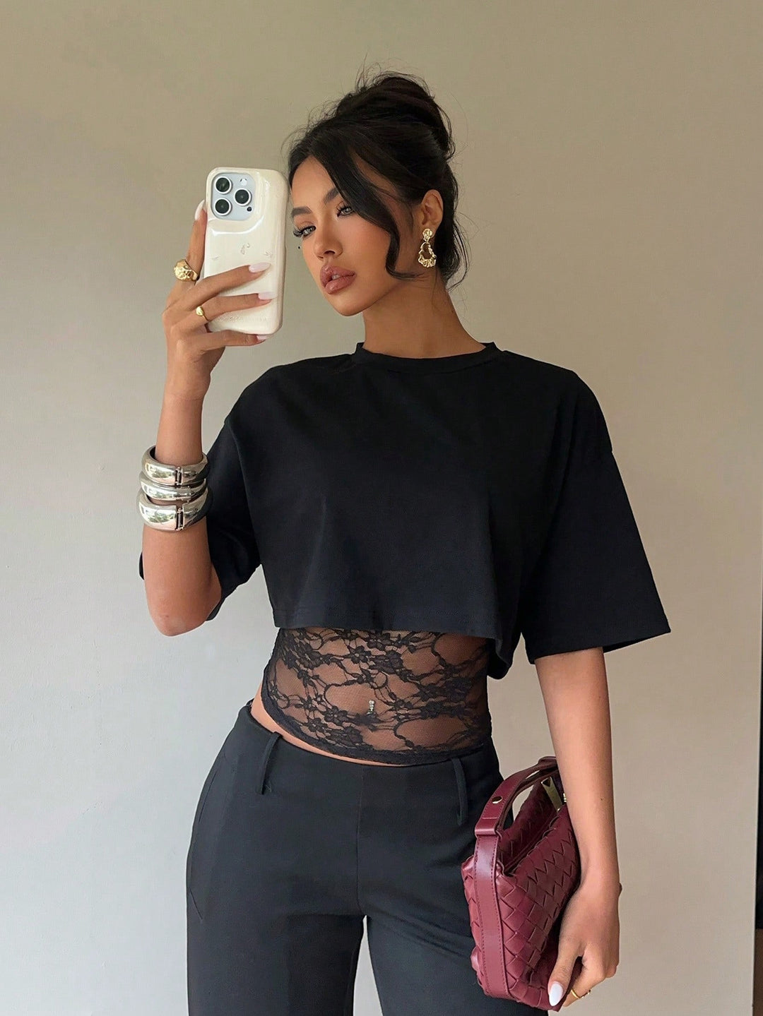 Women's short-cut jersey shirt with boxy fit, round neck and short sleeves Mune Fashion