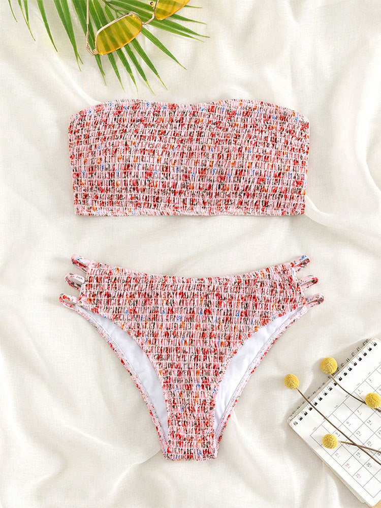Women's bandeau bikini with trendy ruffle design and elastic high cut Mune Fashion