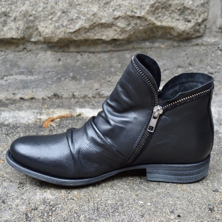 Women's Slouch Ankle Boots made of leather with side zipper and low block heel Mune Fashion