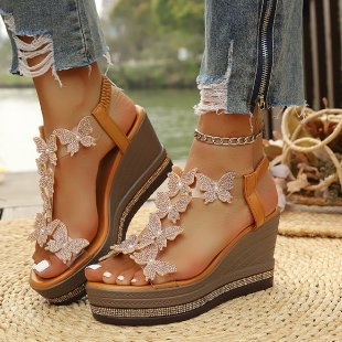 Ladies' platform sandals with transparent PVC strap and floral application Mune Fashion