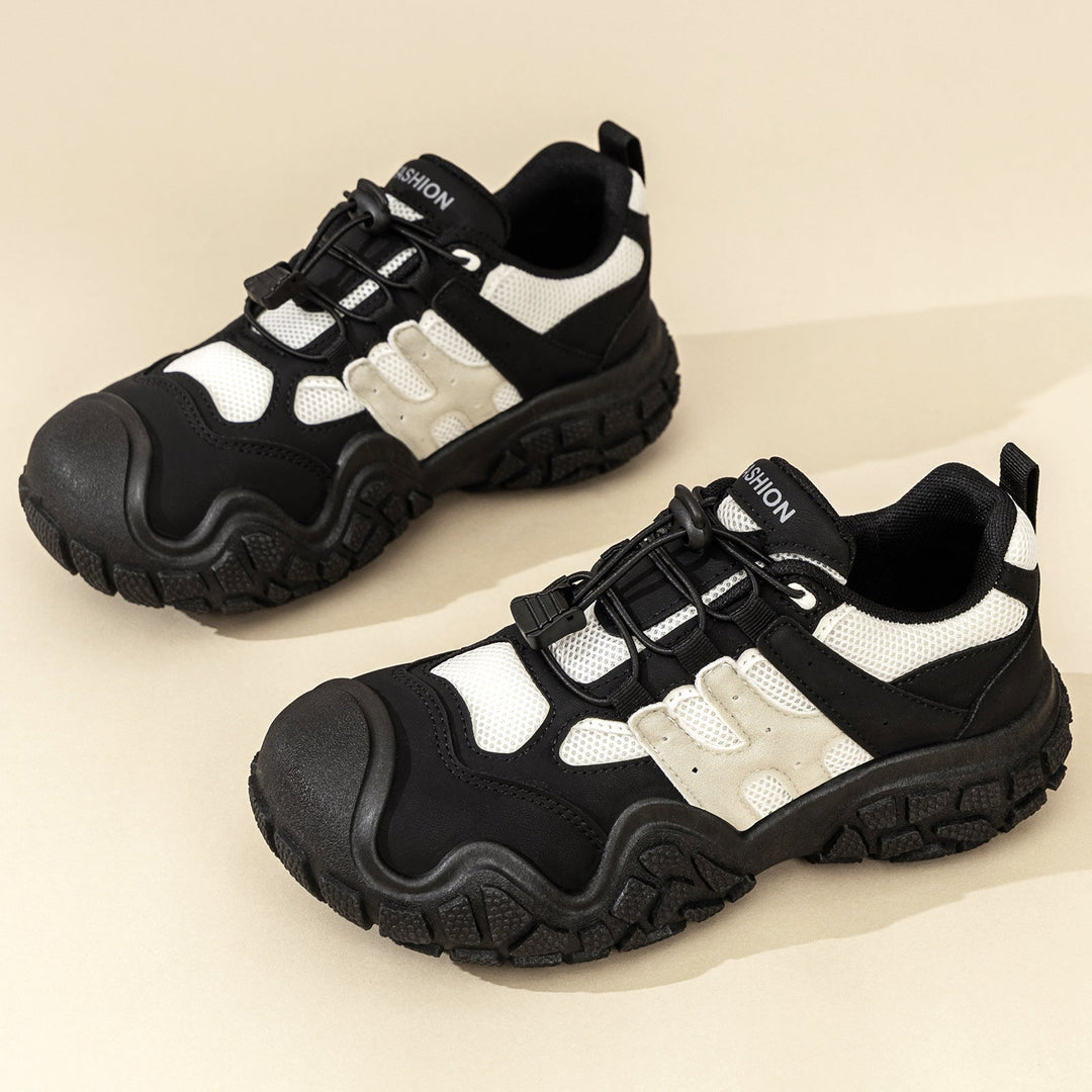 Women's sporty outdoor sneakers with supportive sole and breathable mesh surface Mune Fashion