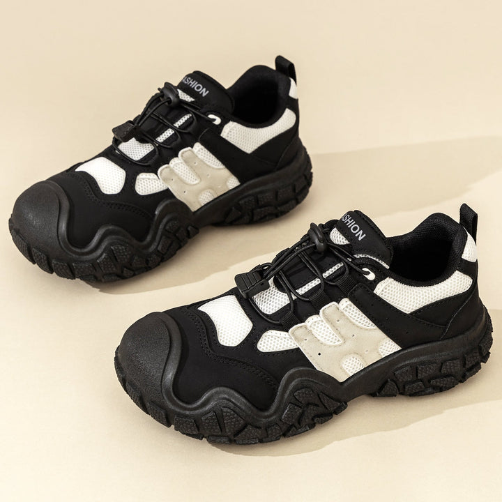 Women's sporty outdoor sneakers with supportive sole and breathable mesh surface Mune Fashion