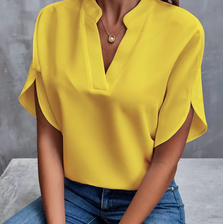 Mune | V-Neck Women's Short Sleeve Shirt