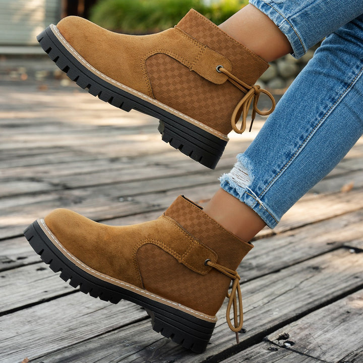 Women's short suede ankle boot with robust profiled sole and padded shaft Mune Fashion
