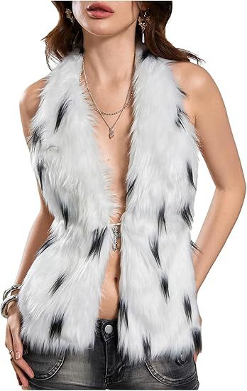 Women's multi-piece luxurious faux fur set with vest, hat, mini skirt, bag and cuffs Mune Fashion