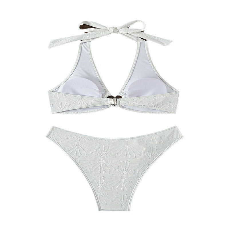 Women's Triangle Bikini with Heart Detail and Fashionable Cut Mune Fashion
