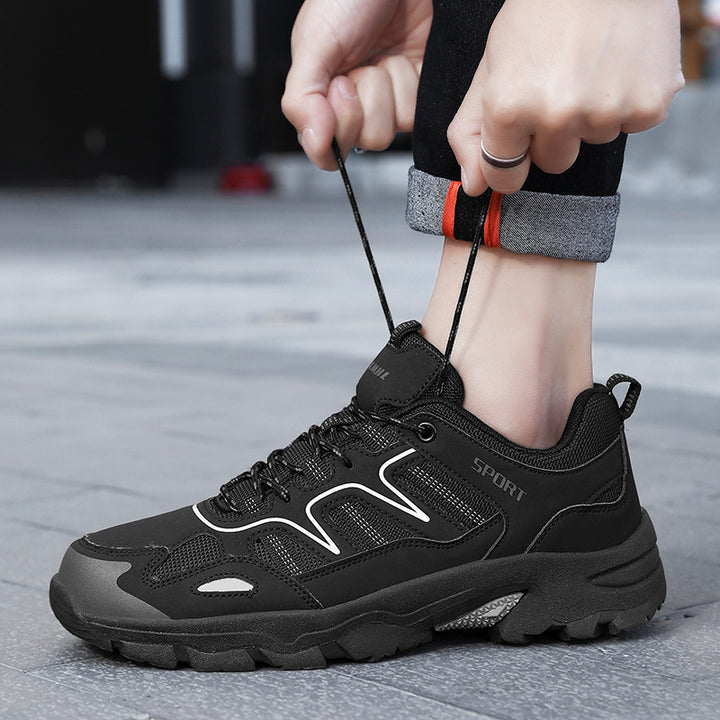 Men's rugged outdoor sneaker with grippy multi-terrain profile sole and padded comfort collar Mune Fashion