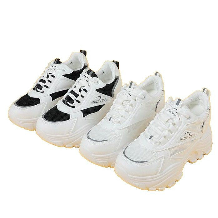 Women's sporty sneakers with cushioning sole and stylish design Mune Fashion