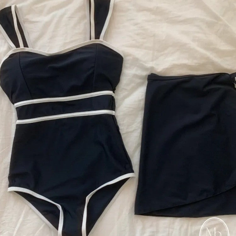 Women's One-Piece Swimsuit with Elegant Wrap Skirt Mune Fashion
