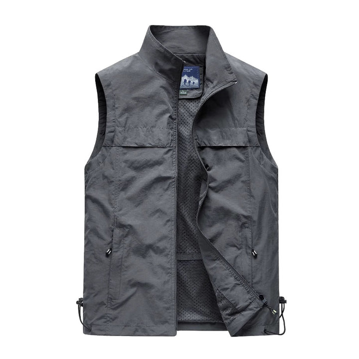 Men's lightweight windproof outdoor vest with zippered pockets and breathable mesh lining Mune Fashion