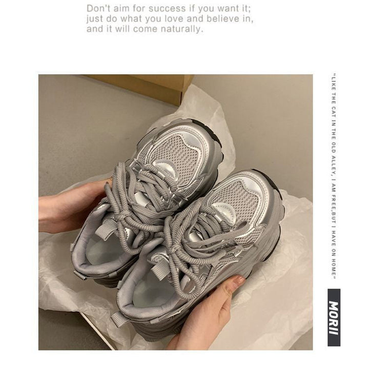 Ladies sneakers in urban chunky style with breathable mesh surface and comfortable cushioning Mune Fashion
