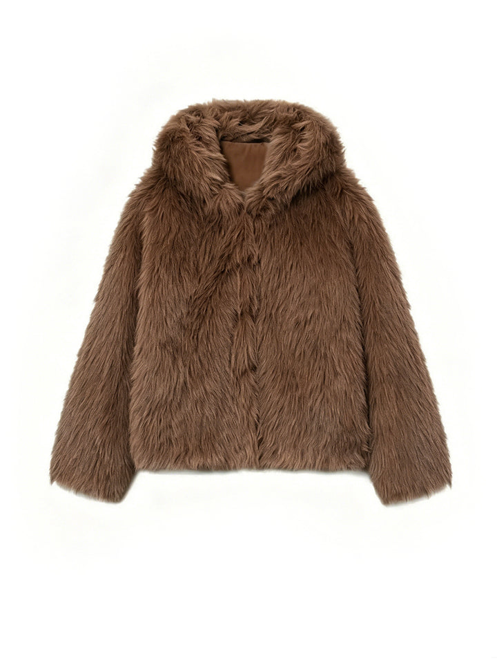 Women's short blazer made of long-fiber shaggy faux fur with high shawl collar and clear boxy silhouette Mune Fashion