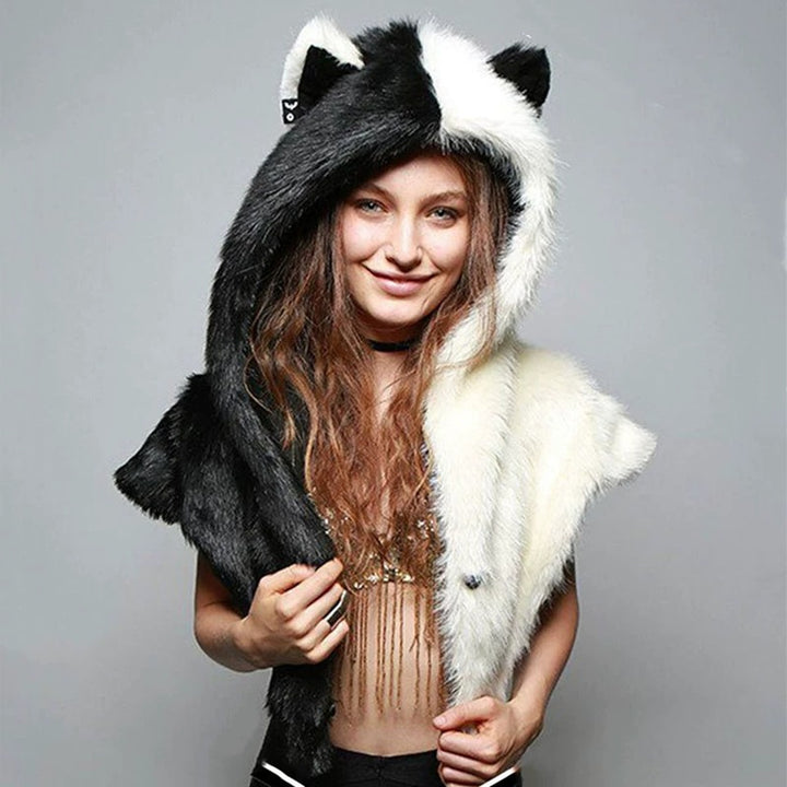 Women’s hooded stole made of faux fur with animal ears and asymmetric cape Mune Fashion