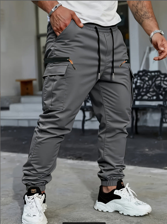 Men's cargo pants with adjustable waistband and side pockets