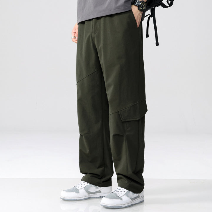 Men's cargo pants in utility look with relaxed fit, multiple thigh pockets and elastic waistband Mune Fashion
