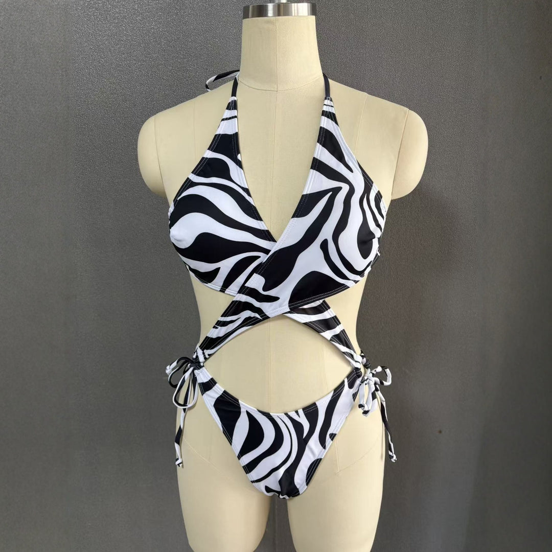 Women Triangle Bikini with sophisticated cut Mune Fashion